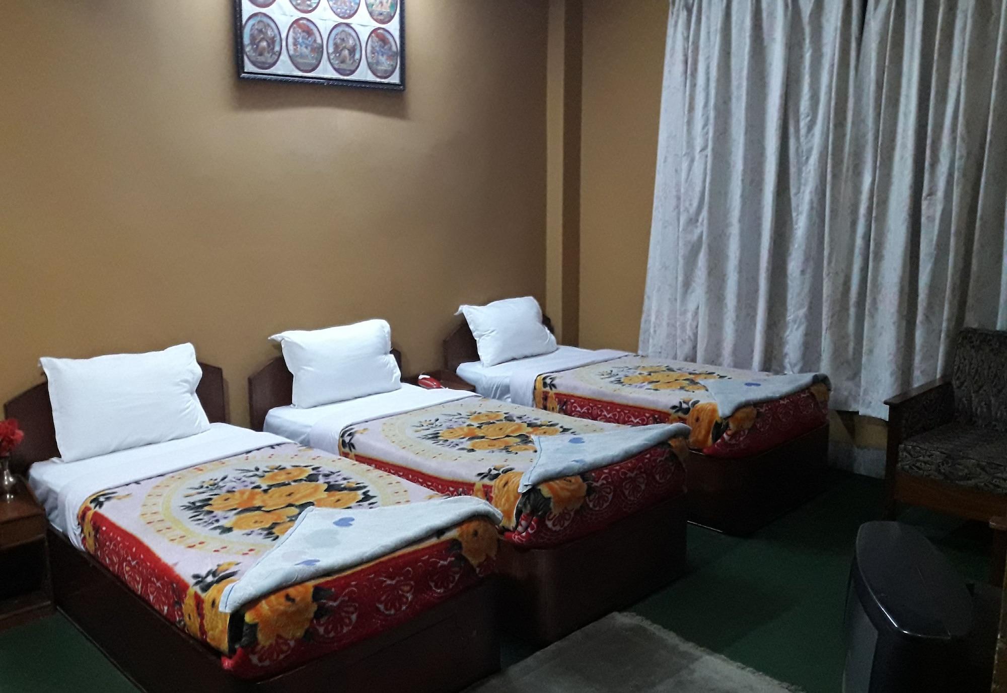 Hotel Metropolitan Kantipur Катманду Екстериор снимка