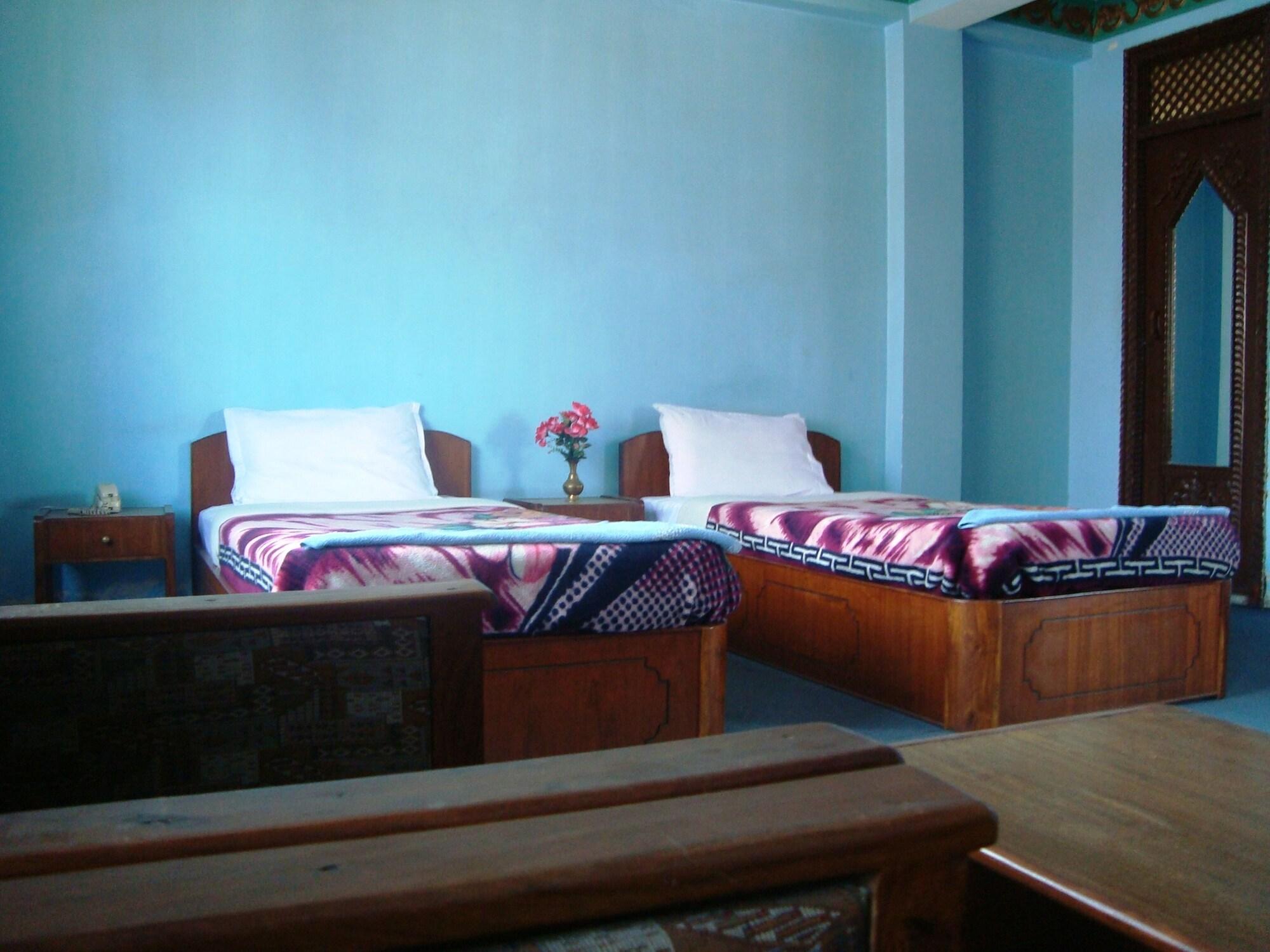 Hotel Metropolitan Kantipur Катманду Екстериор снимка