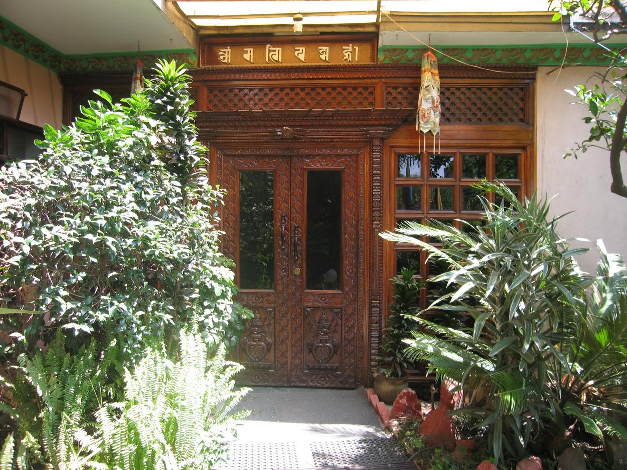 Hotel Metropolitan Kantipur Катманду Екстериор снимка