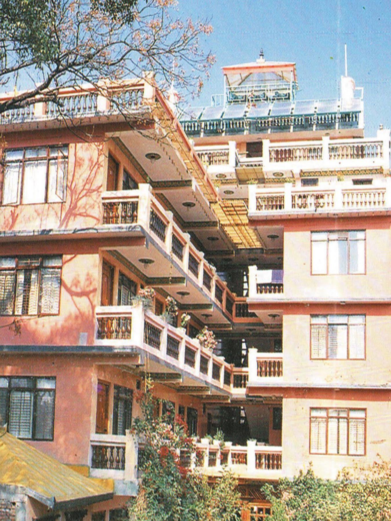 Hotel Metropolitan Kantipur Катманду Екстериор снимка